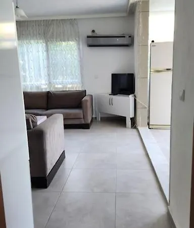 Tolle Gartenwohnung Am Appartement Kusadası