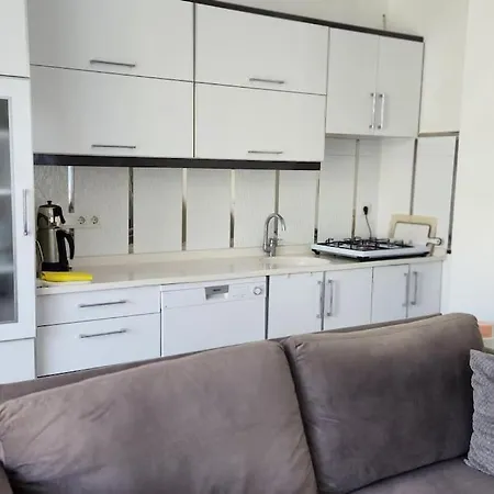 Tolle Gartenwohnung Am Appartement Kusadası